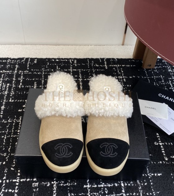 Ch**el Shearling Logo Slides Wool Platform