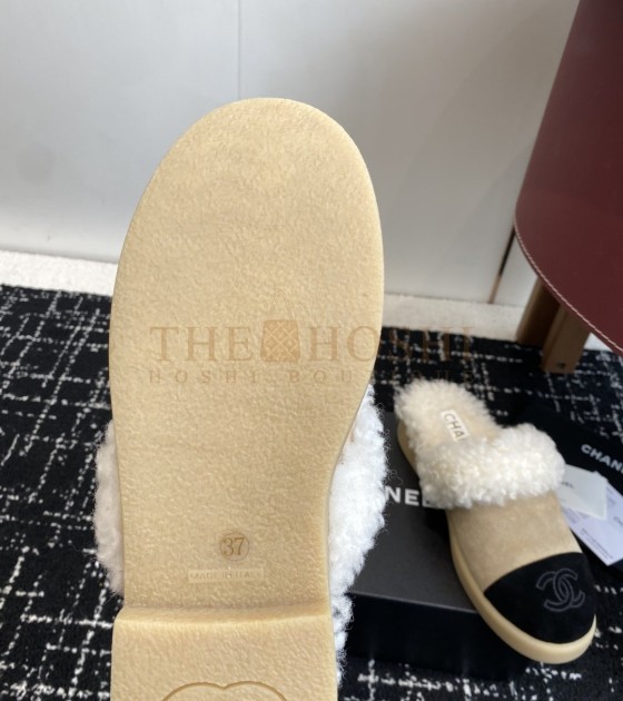 Ch**el Shearling Logo Slides Wool Platform