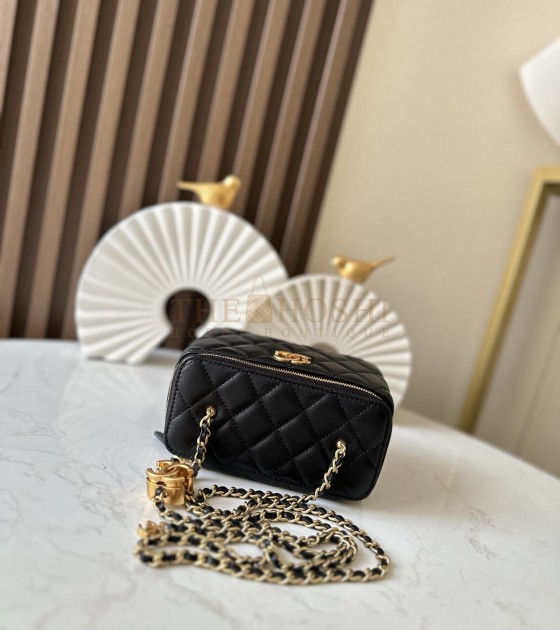 Ch**el Lamskin Leather Vantity Case With Chain Black  Size 17x9.5x8CM Master Quality