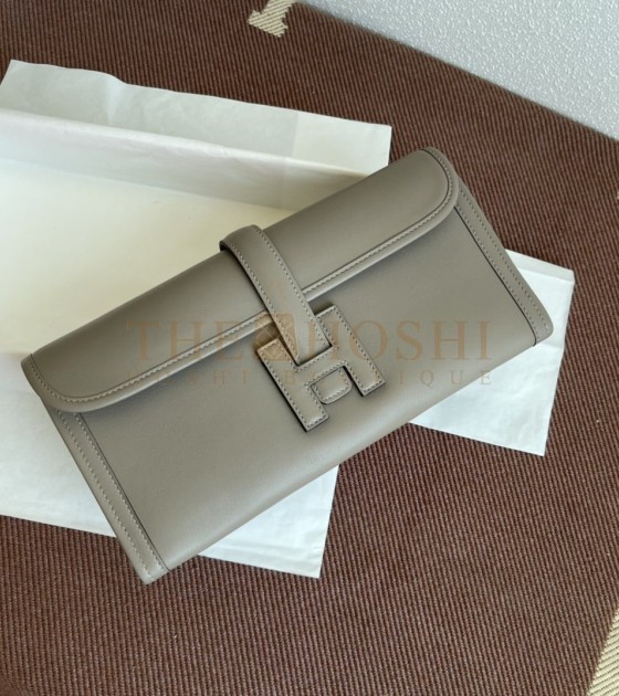 H**me5 Jige 29 Clutch Swift Calfskin with Waxed Thread Asphalt Grey Size 29*2.5*15CM