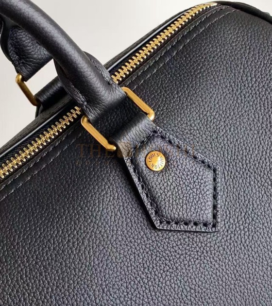 L0vis Vvtt0n LV M24891 Black Cowhide Leather Key Pouch 17×30×21cm  Master Quality