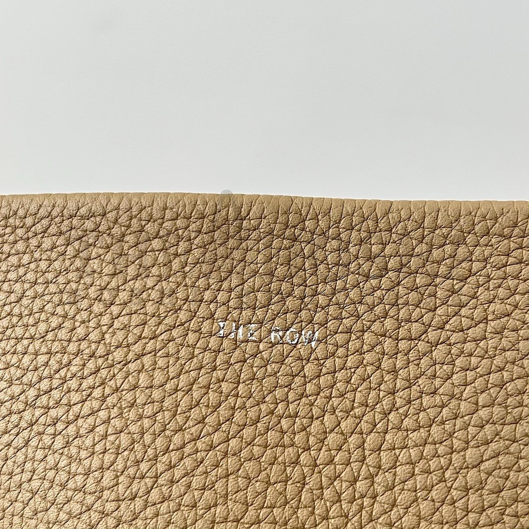 The R0w Medium N/S Park Tote in Taupe Grained Leather Master Quality