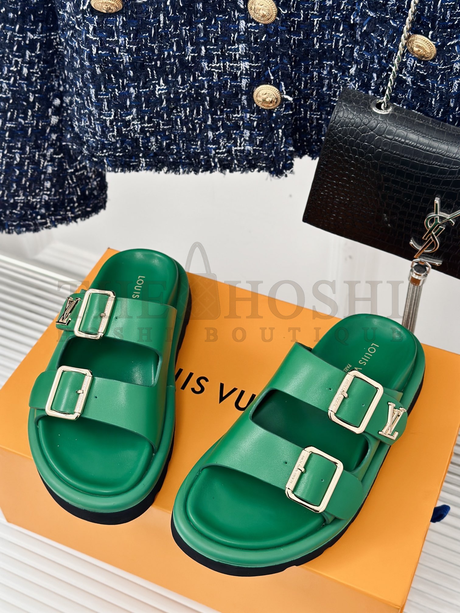 lv sandals slippers Master Quality