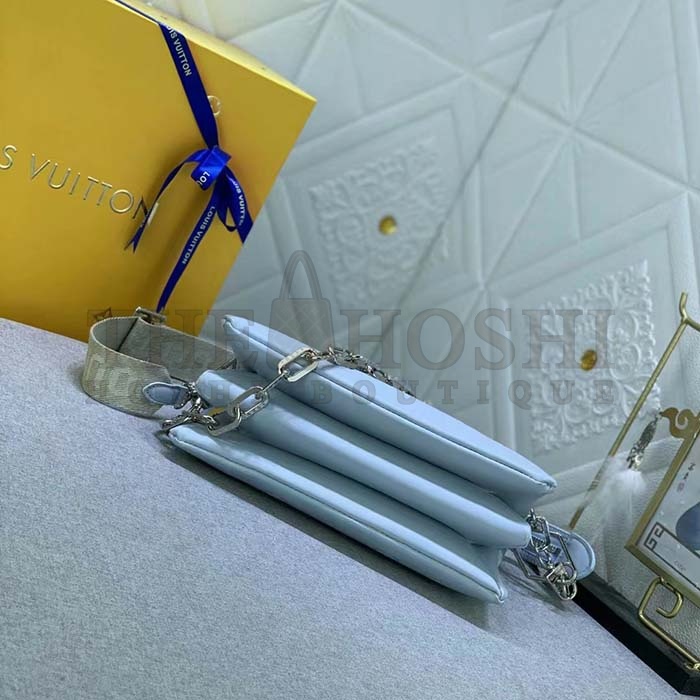 L0vis Vvtt0n LV Women Coussin PM Handbag Ice Blue Lambskin Cowhide Leather Zip Closure Master Quality