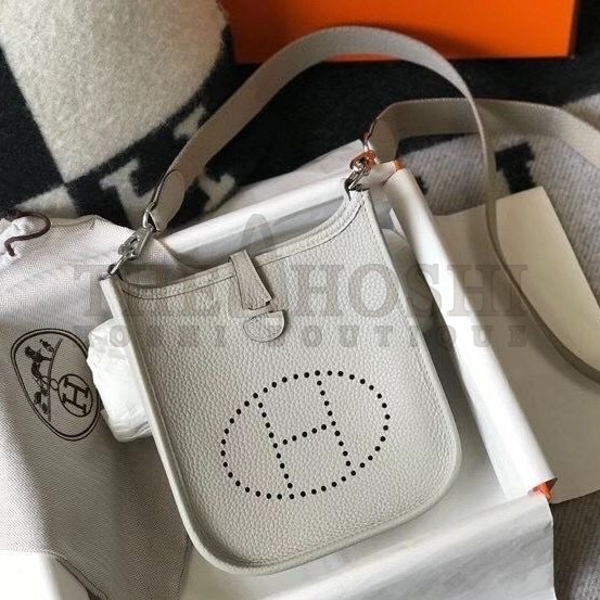 H**me5 Evelyne III TPM Bag In Pearl Grey Clemence Leather Master Quality
