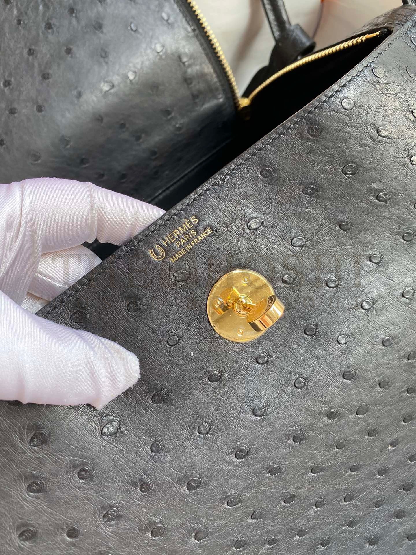 H**me5 Lindy 30 Handmade Bag In Black Ostrich Leather Master Quality