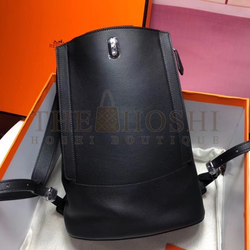 H**me5 GR24 Backpack In Black Everycolor Calfskin Master Quality