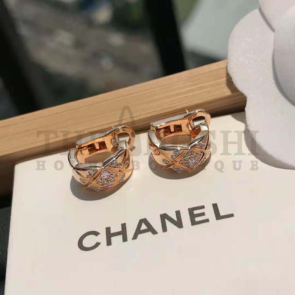 Ch**el Women Coco Crush Earrings in 18K Beige Gold Master Quality