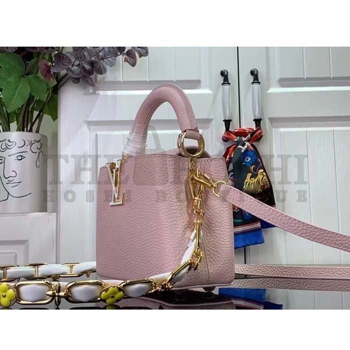 L0vis Vvtt0n LV Women Capucines Mini Handbag Jasmine Pink Taurillon Leather Master Quality