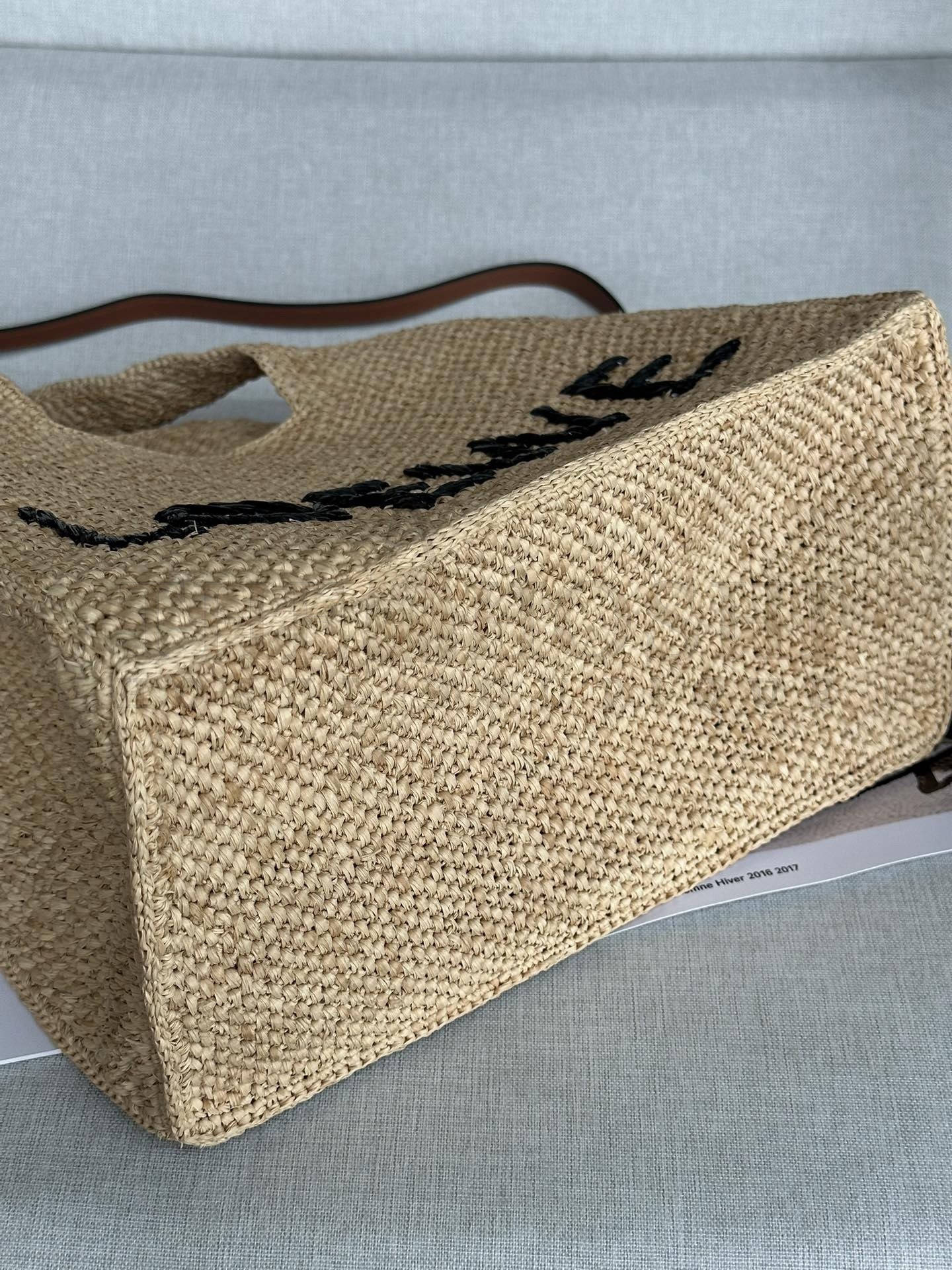L0ew* Small L0ew* Font Tote in Natural Raffia Master Quality