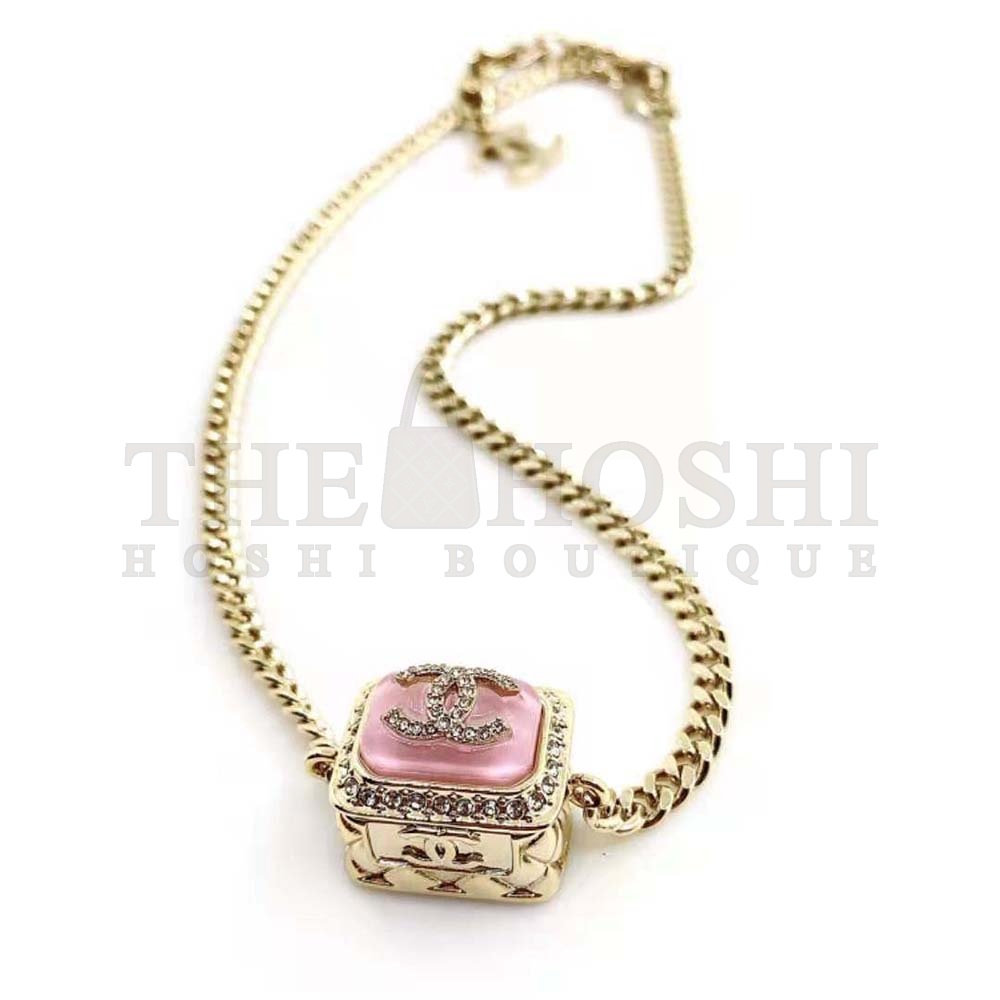 Ch**el Women Pendant Necklace in Metal Resin and Strass Master Quality