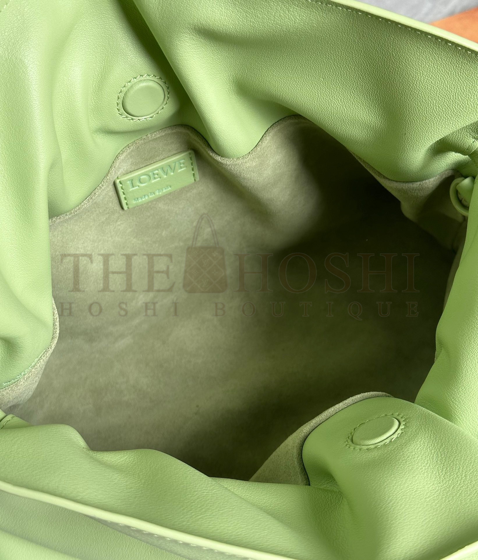 L0ew* Flamenco Clutch Bag In Lime Green Leather Master Quality