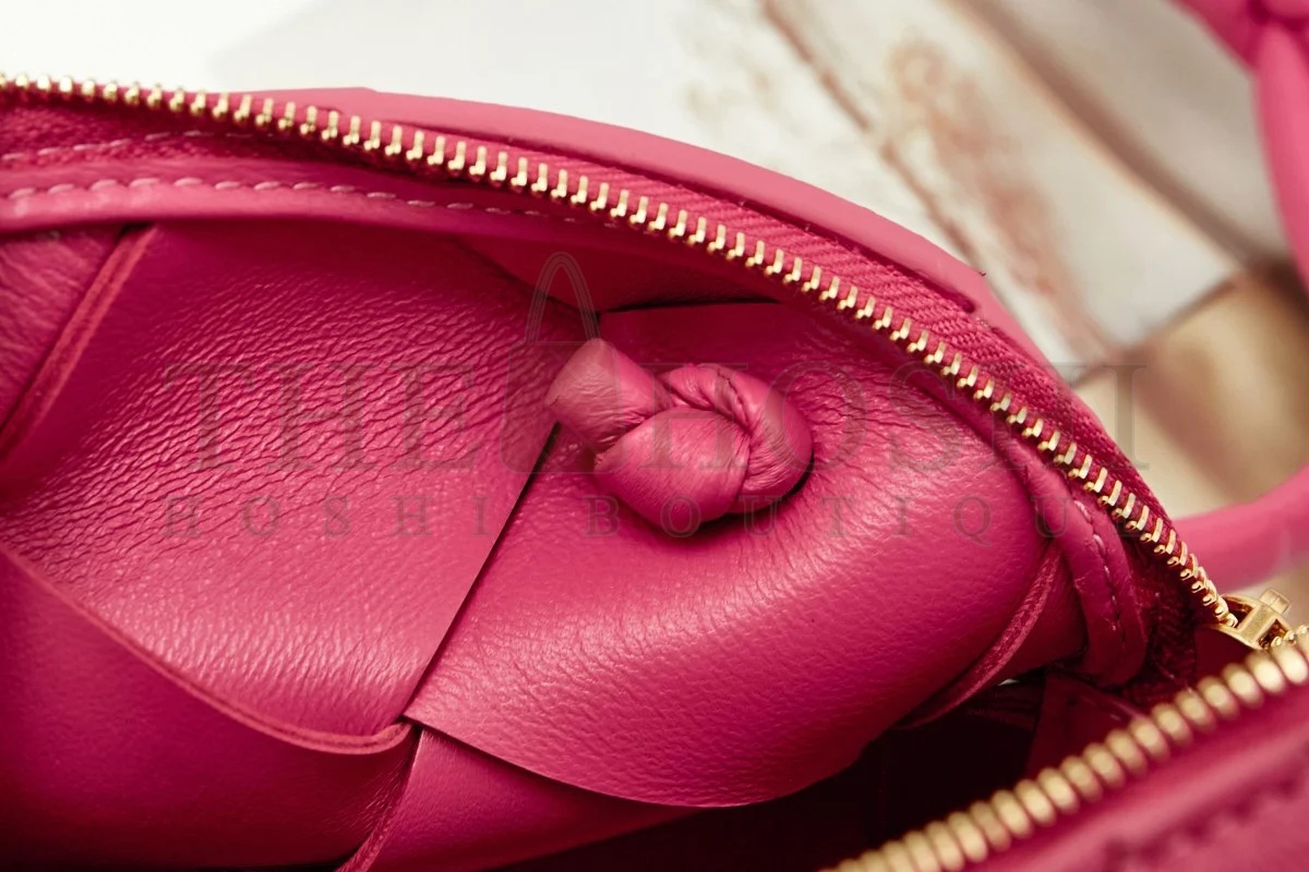 B0tt*ga Ven*ta Mini Cassette Camera Bag In Cranberry Lambskin Master Quality