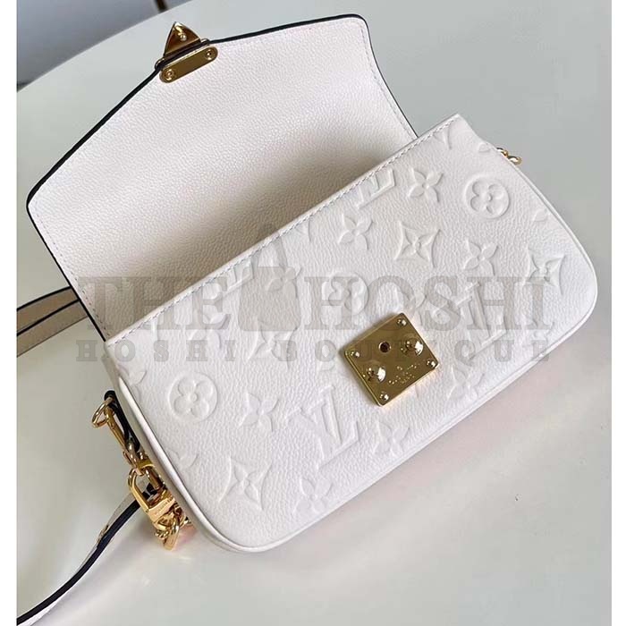 L0vis Vvtt0n LV Women Pochette Metis East West Bag Crème Beige Grained Cowhide Leather Master Quality