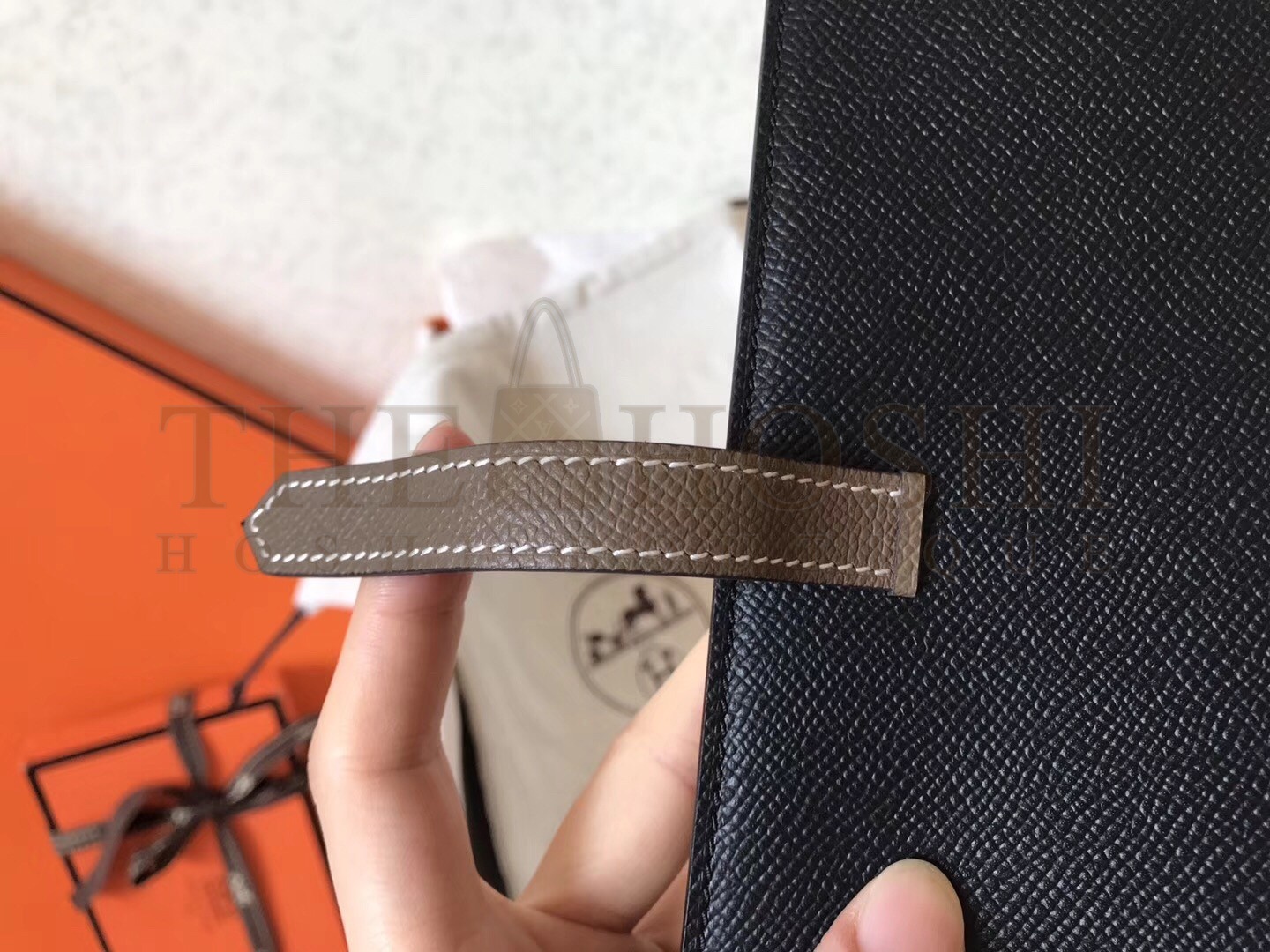 H**me5 Bi-Color Epsom Bearn Wallet Black/Taupe Master Quality