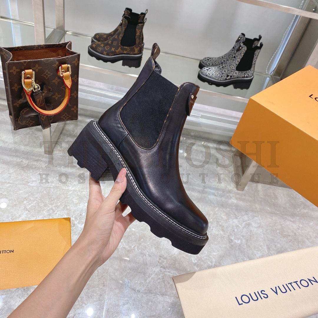 L0vis Vvtt0n Women Shoes LV Ruby Flat Ankle Boot Black Rubberized Calf Leather boots Master Quality