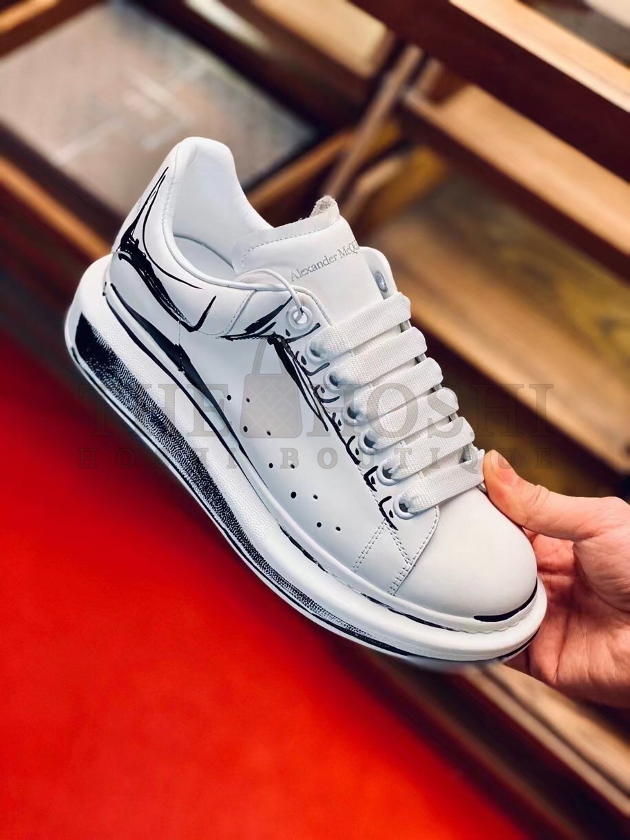 A1exa*der Mcqv*en Women