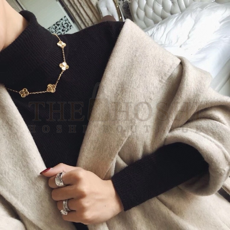 V*n Cl**f 10 motifs Necklace Master Quality