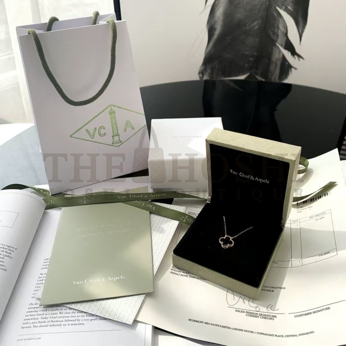 V*n Cl**f & Arpels Women