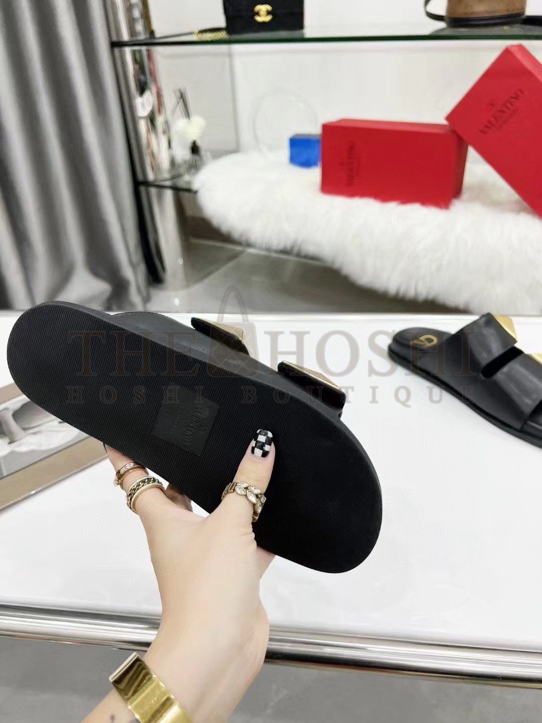 Va1e*ntin0 One Stud Slide Sandals In Black Calfskin Master Quality