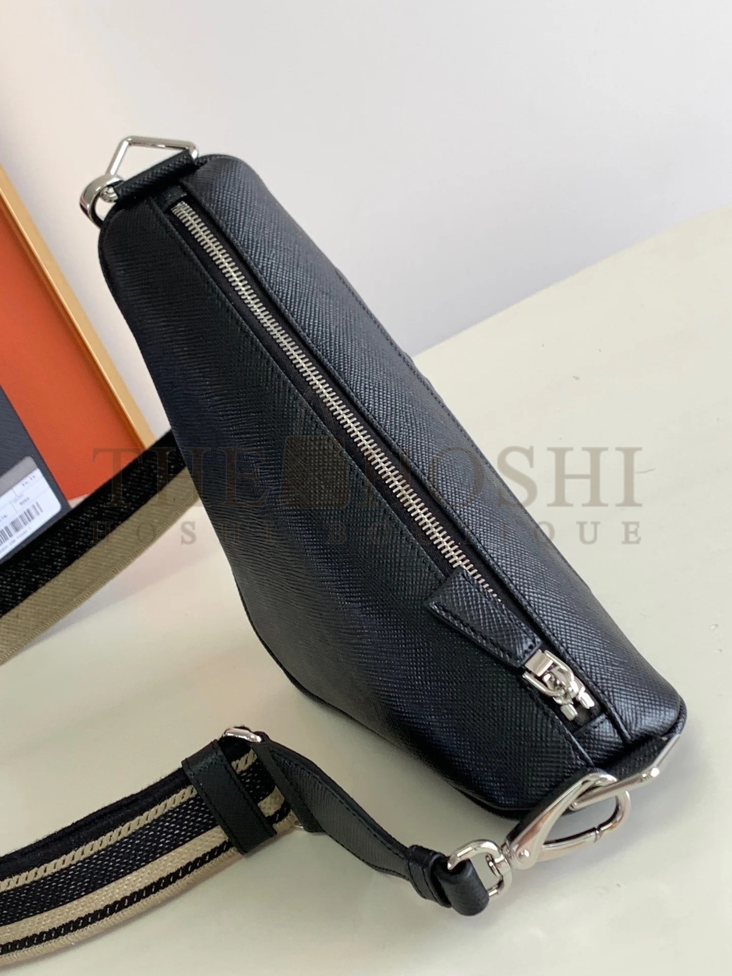 Pra*a Triangle Shoulder Bag In Black Saffiano Leather Master Quality