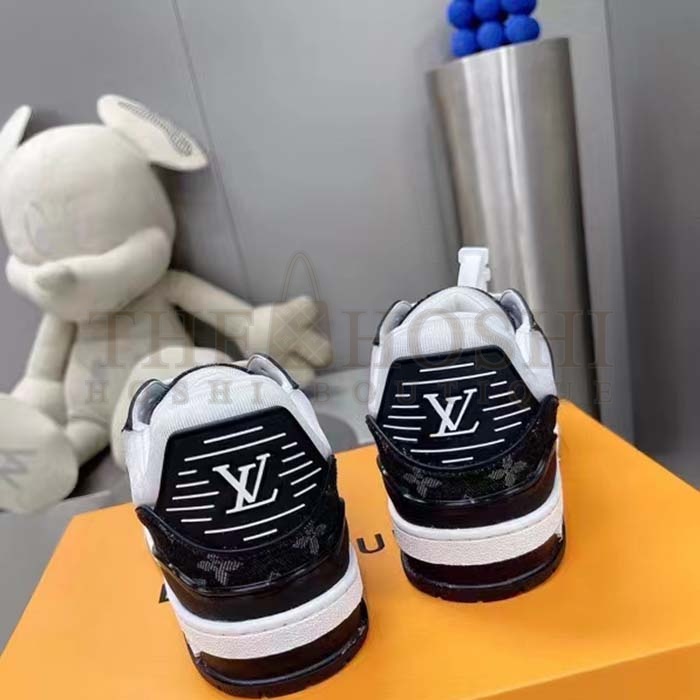 L0vis Vvtt0n Unisex LV Trainer Sneaker Black Monogram Calf Master Quality
