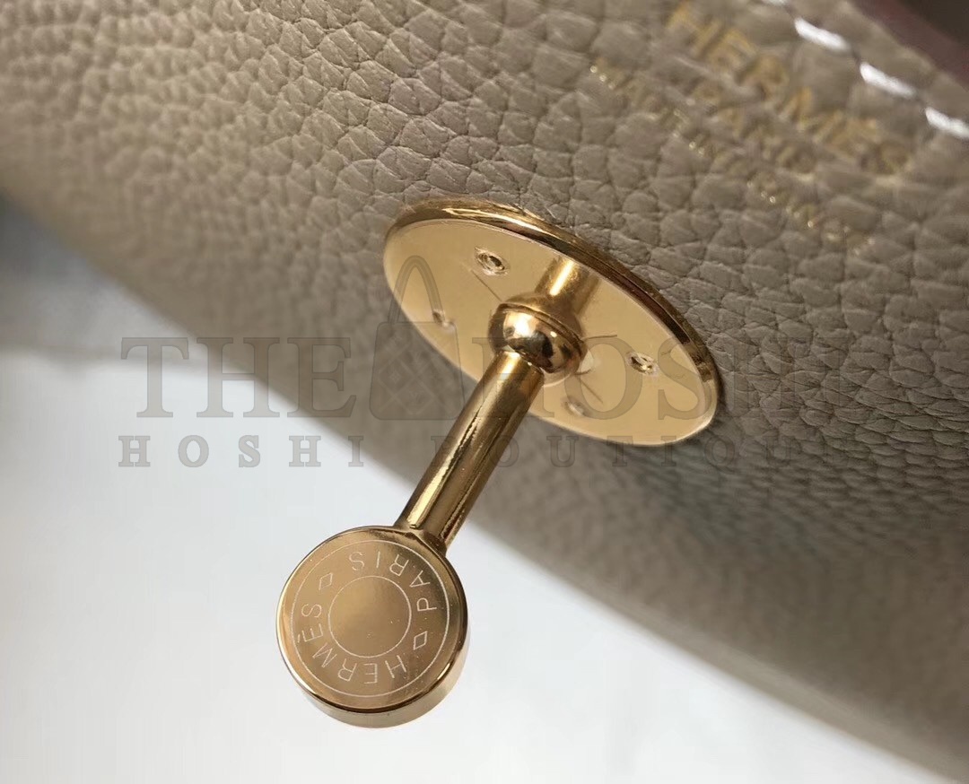 H**me5 Lindy 30cm Bag In Grey Clemence Leather Master Quality