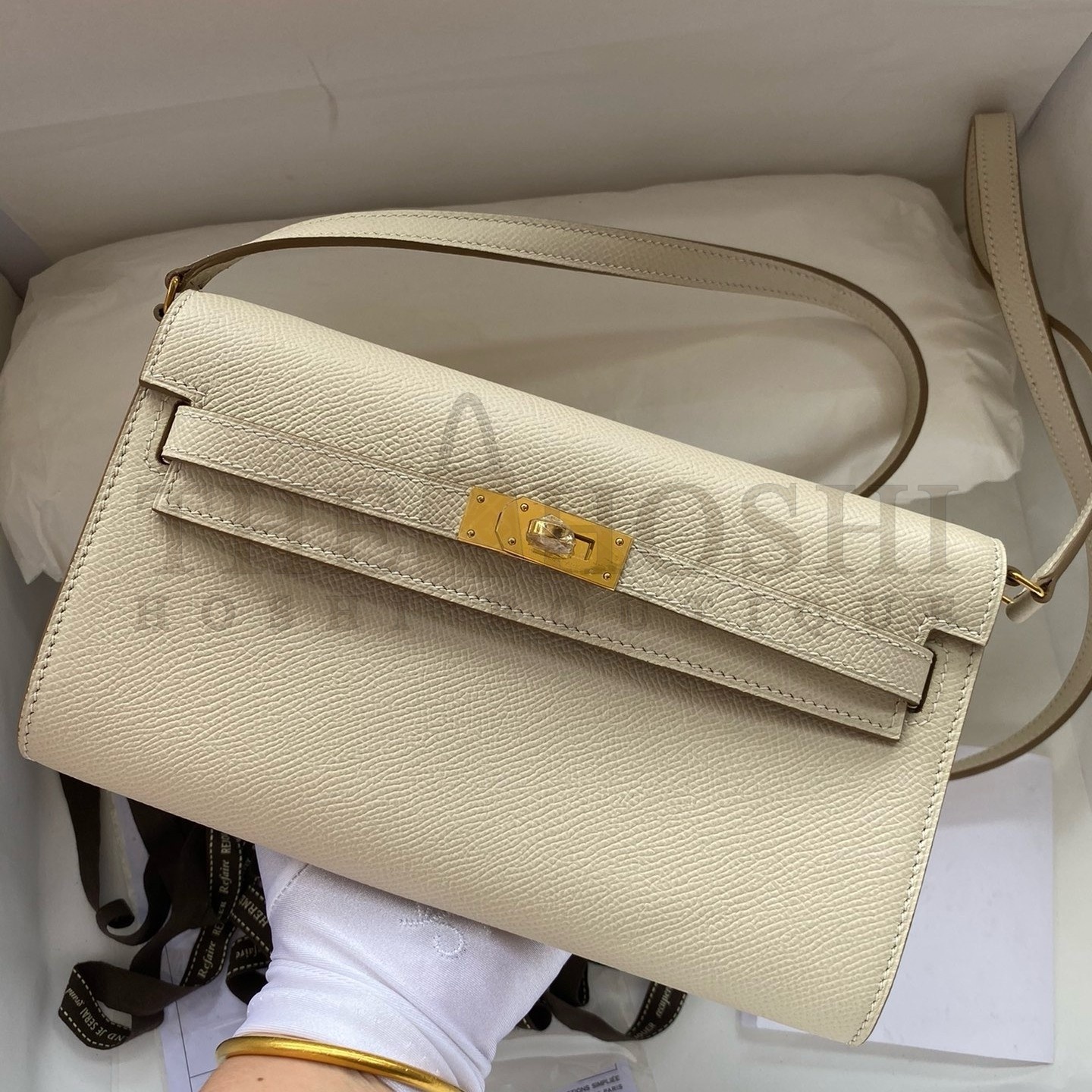 H**me5 Kelly Classique To Go Wallet in Craie Epsom Calfskin Master Quality