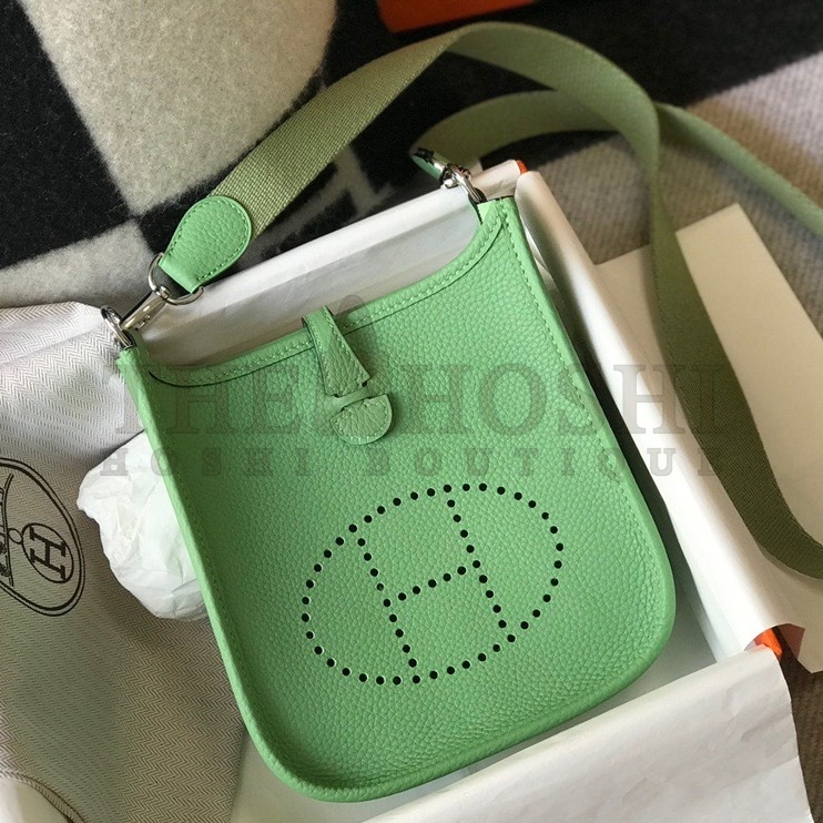 H**me5 Evelyne III Mini Bag In Vert Criquet Clemence Leather Master Quality