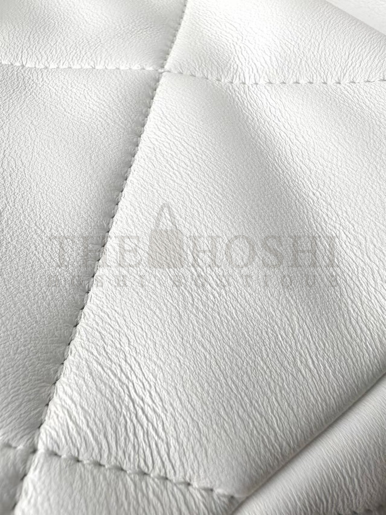 Ch**el Women CC 19 Flap Bag Calfskin Gold Silver-Tone Metal White Master Quality