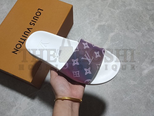 L*V Waterfront Slippers White/White/Silver Master Quality