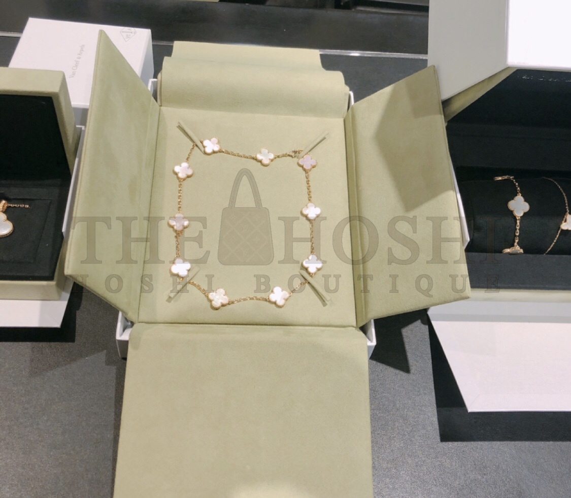 V*n Cl**f 10 motifs Necklace Replica Master Quality