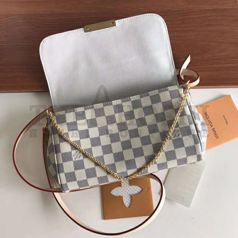 L0vis Vvtt0n LV Women Favorite MM Clutch in Damier Azur Coated Canvas-Beige Master Quality
