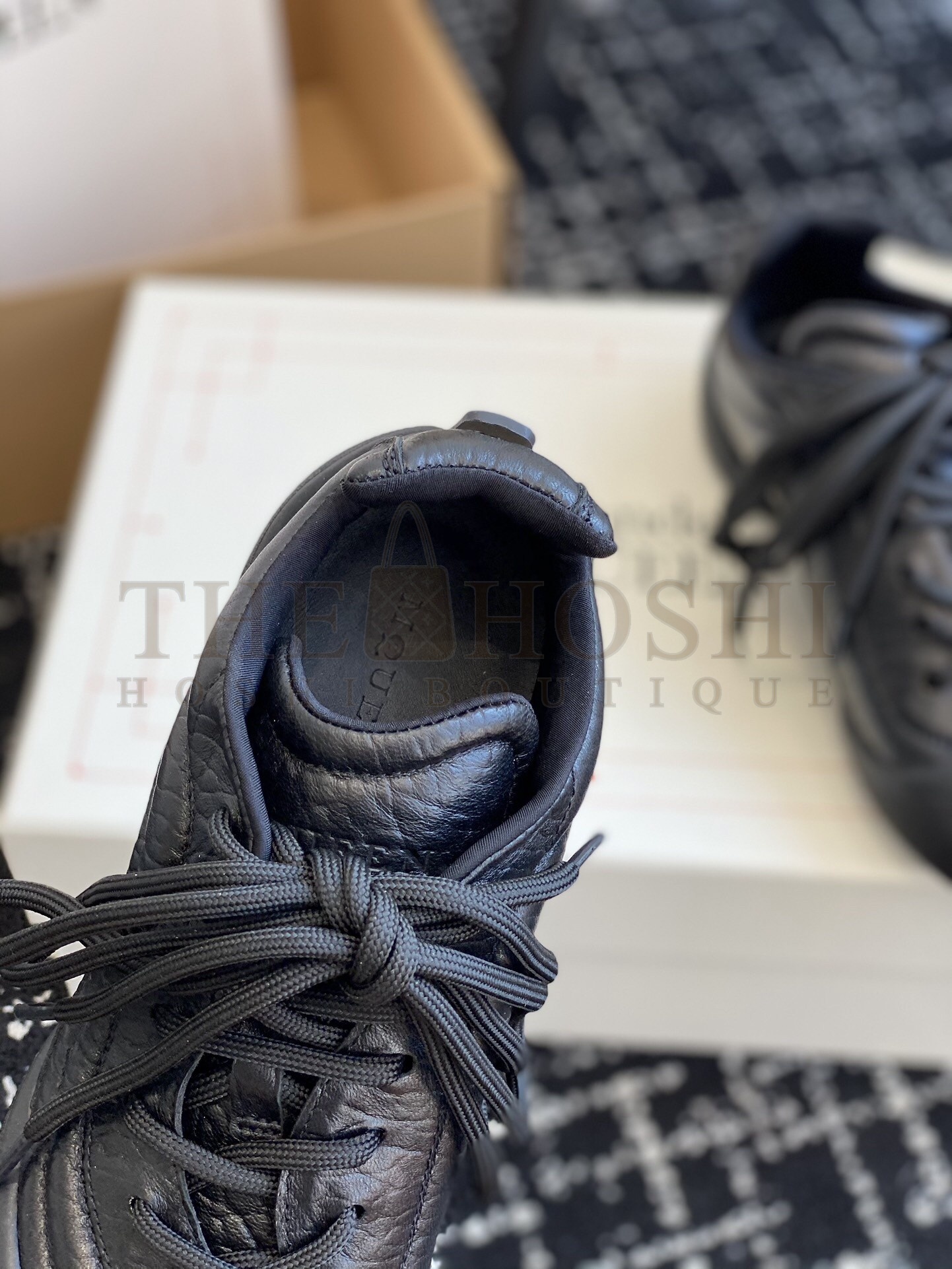 A1exa*der Mcqv*en Women