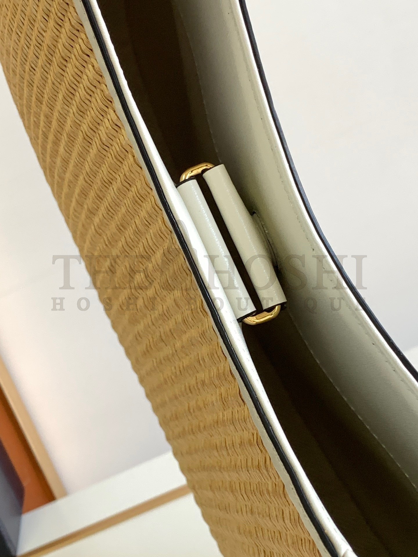 Pra*a Shoulder Bag in Woven Straw and White Leather Master Quality