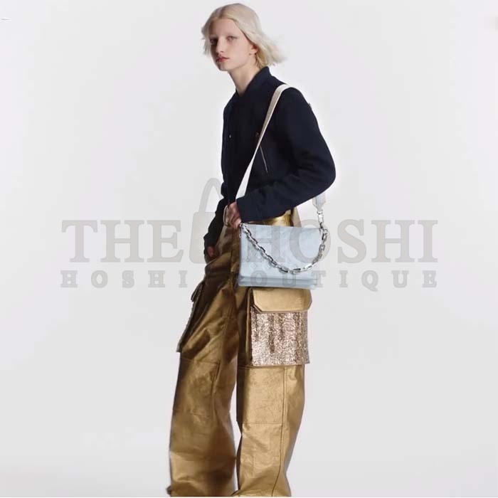 L0vis Vvtt0n LV Women Coussin PM Handbag Ice Blue Lambskin Cowhide Leather Zip Closure Master Quality