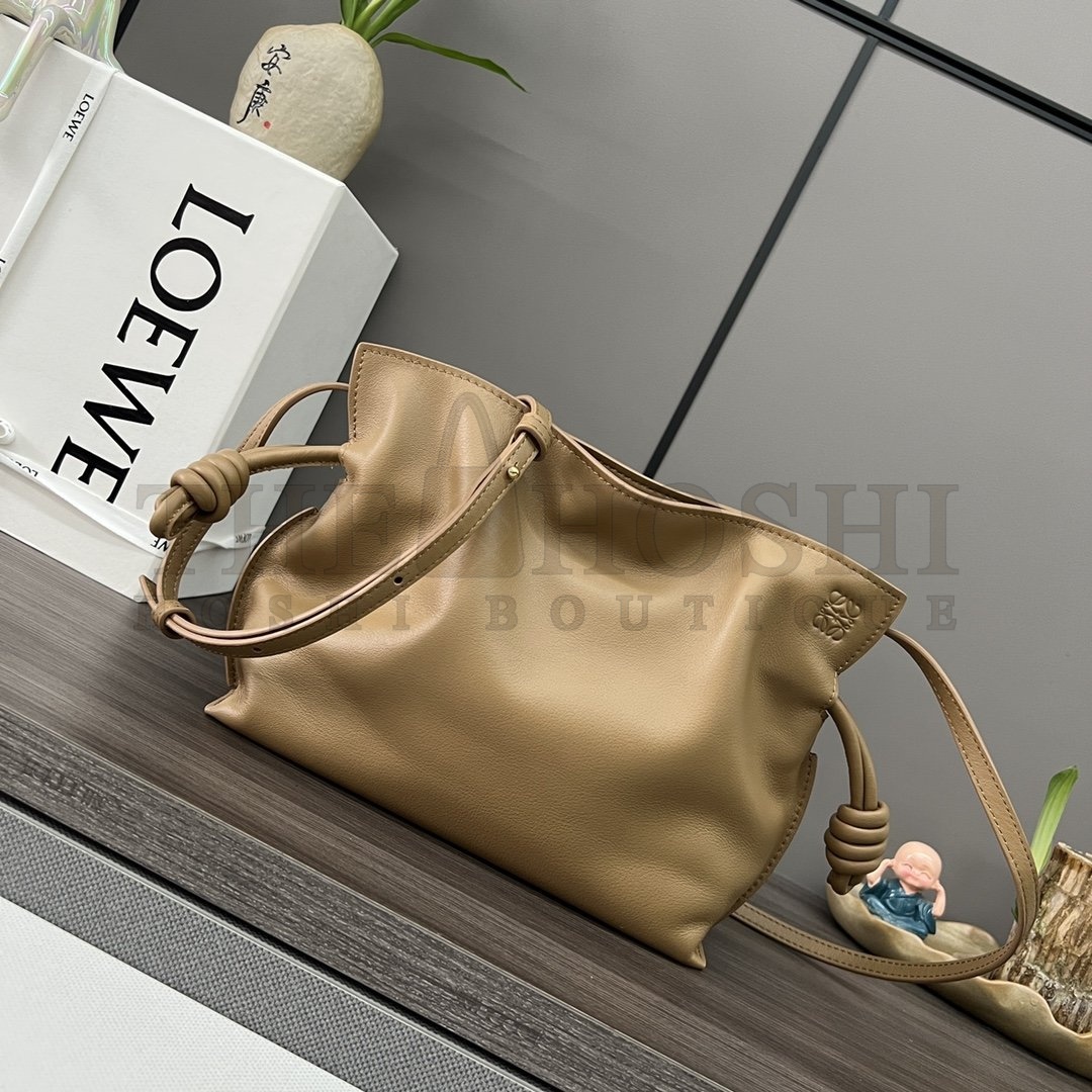 L0ew* Flamenco clutch in nappa calfskin mini(23.9X18X9 cm)  medium(30X24.5X10.5 cm） Master Quality