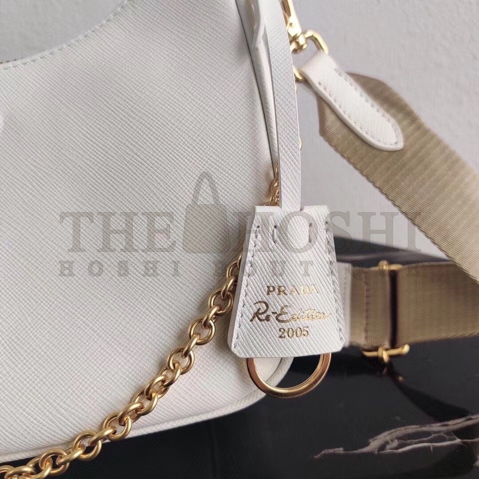 Pra*a Re-Edition 2005 Shoulder Bag In White Saffiano Leather Master Quality