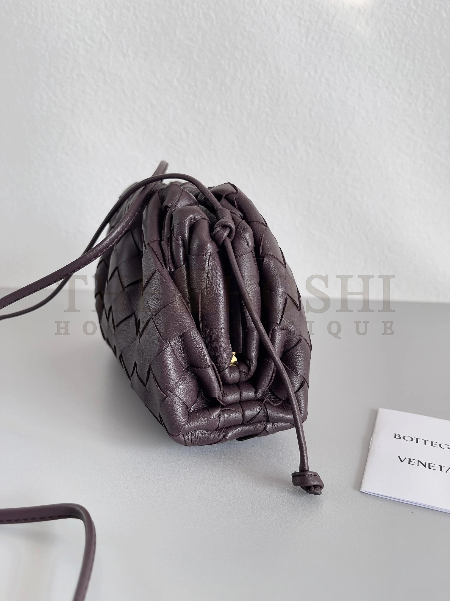 B0tt*ga Ven*ta Mini Pouch with Strap in Grape Intrecciato Lambskin Master Quality