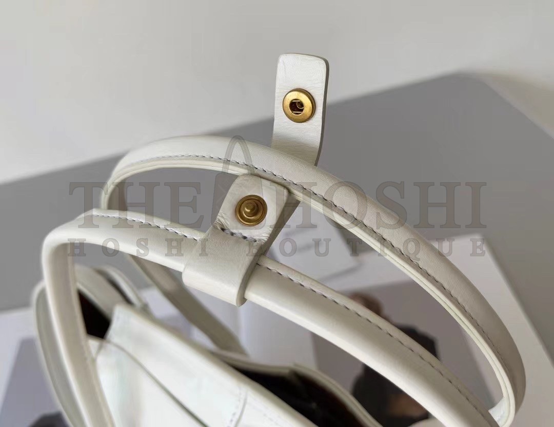 B0tt*ga Ven*ta Arco Mini Bag In White Intrecciato Leather Master Quality