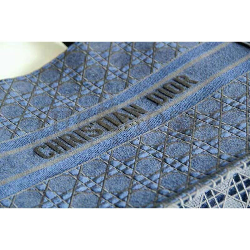 D10r Women D10r Book Tote Blue Cannage Embroidered Velvet Master Quality