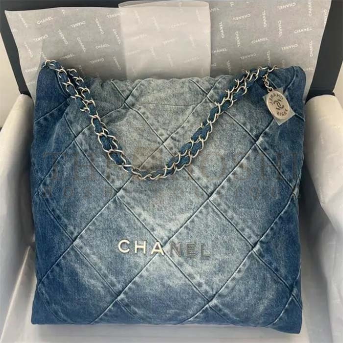 Ch**el Women CC 22 Handbag Washed Denim Silver-Tone Metal Light Blue Master Quality
