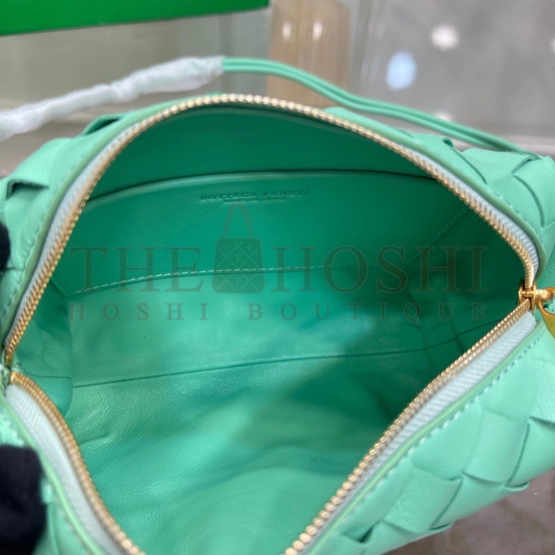 B0tt*ga Ven*ta Mini Loop Bag In Fountain Intrecciato Lambskin Master Quality