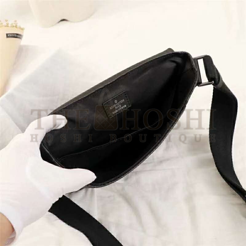 L0vis Vvtt0n LV Men District PM Bag in Monogramme Eclipse Canvas-Grey Master Quality