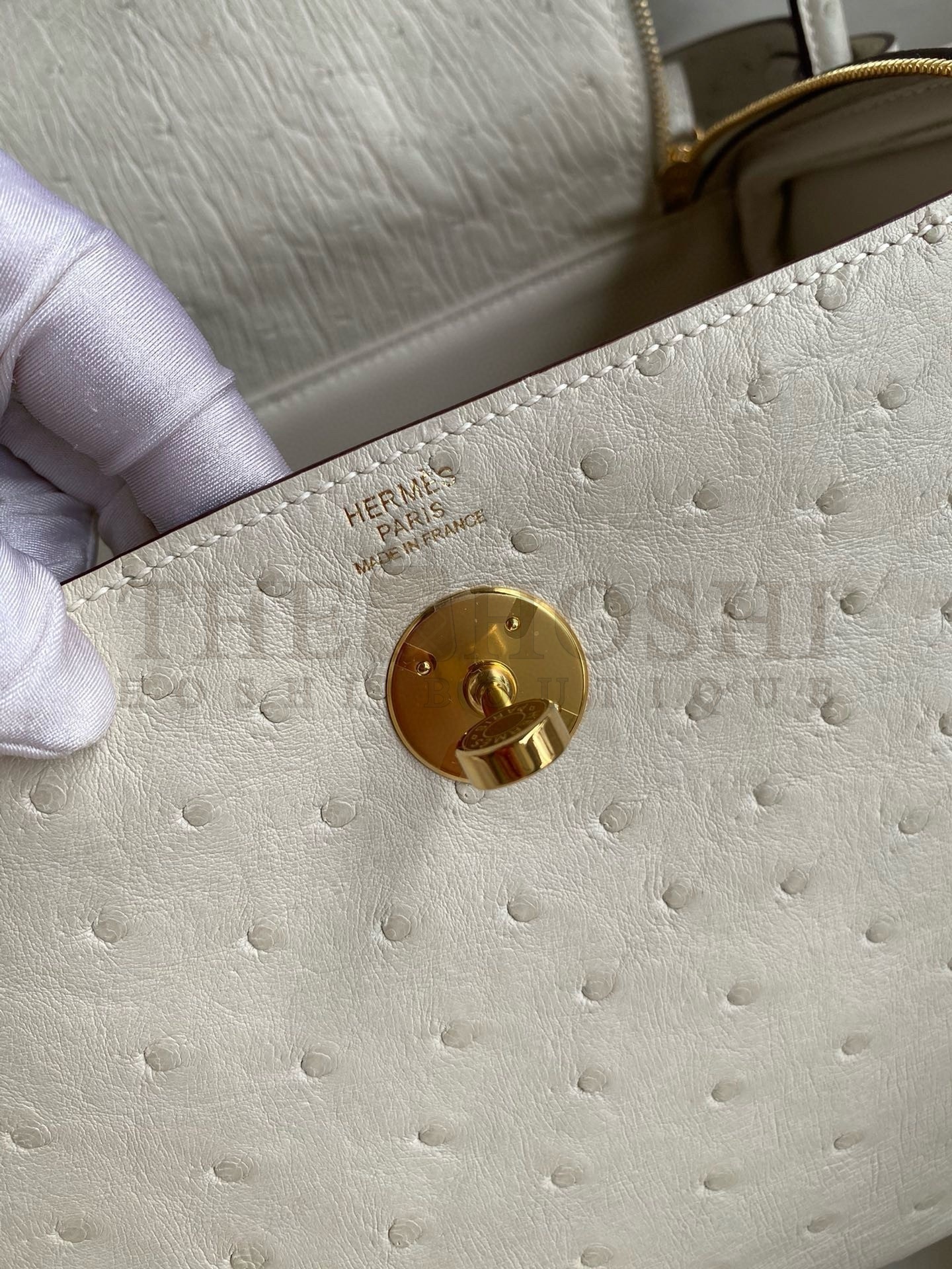 H**me5 Lindy 26 Handmade Bag In Craie Ostrich Leather Master Quality