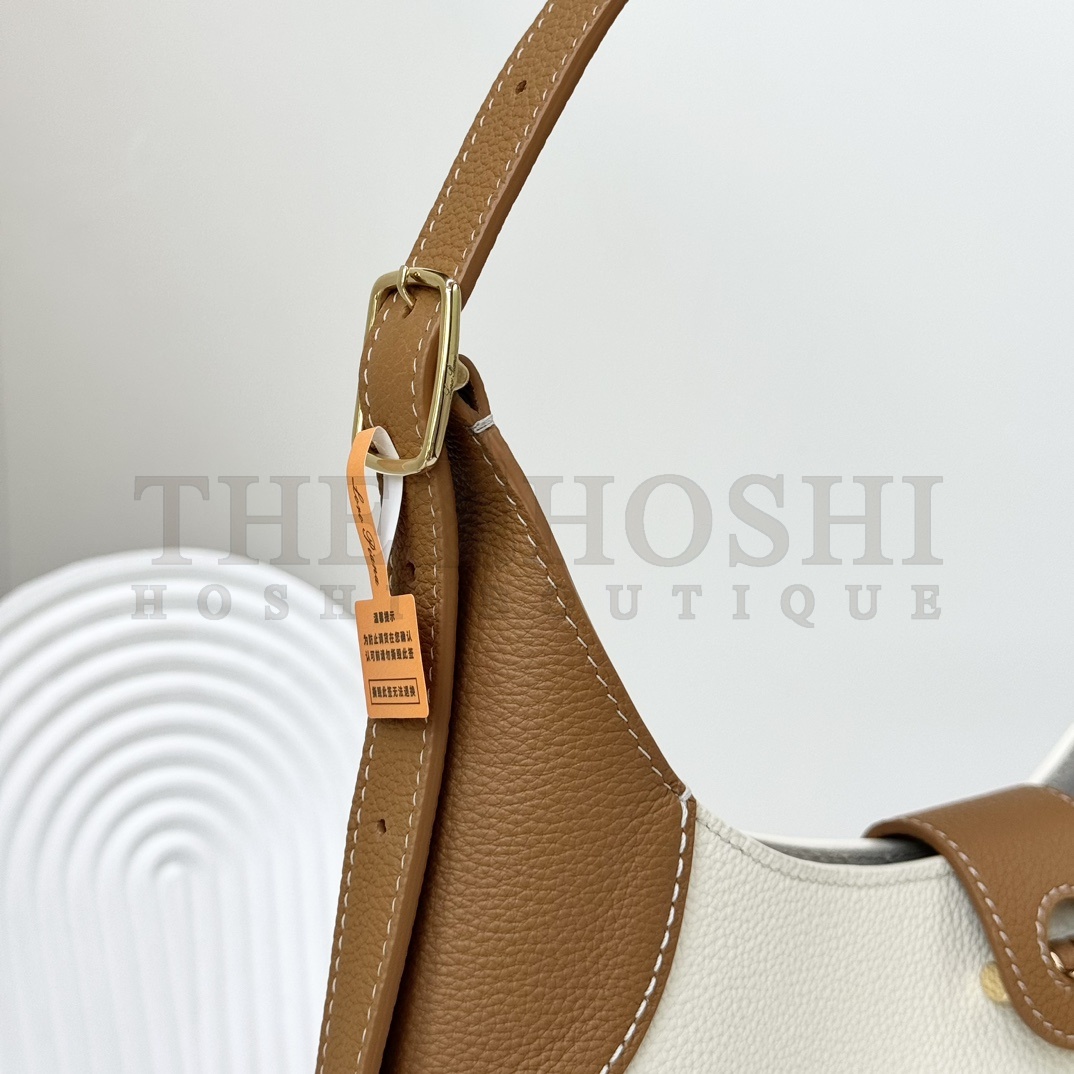 L0r0 P1ana Bobbin Bag White Splicing Leather 32x7x21cm Master Quality