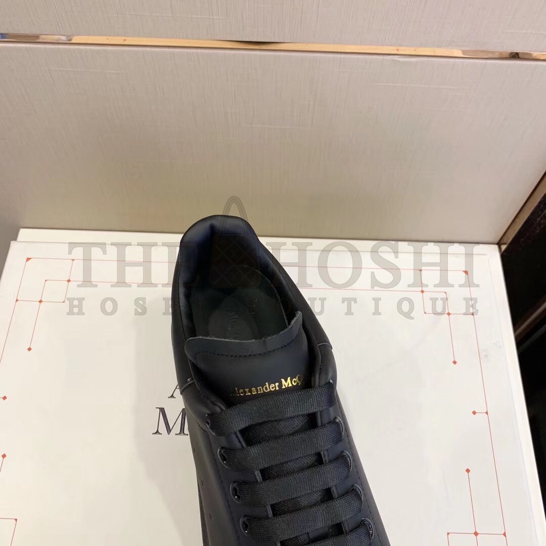 A1exa*der Mcqv*en Women