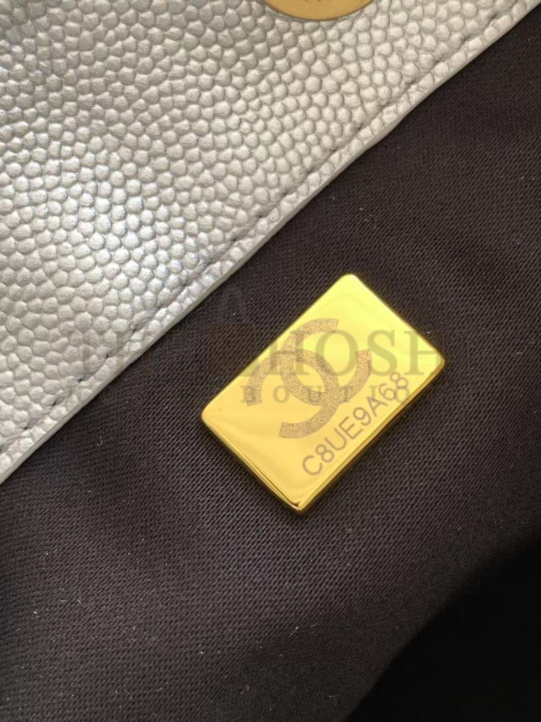 Ch**el 25C AS5293 Hobo Drawstring Bag Silver Caviar Leather with Gold Chain 30x26x14cm Master Quality