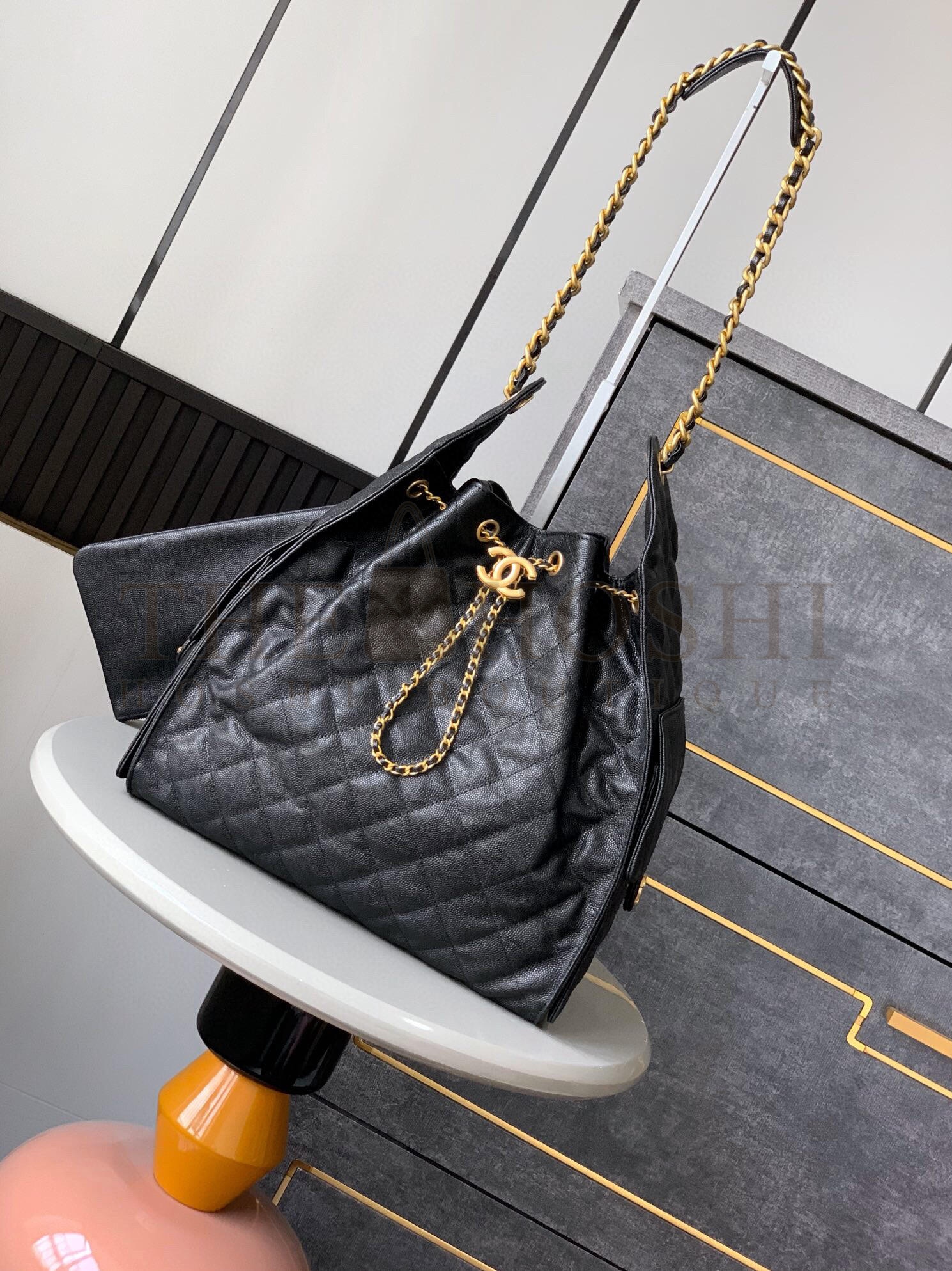 Ch**el 25C AS5631 Hobo Drawstring Bag Black Caviar Leather with Gold Chain 40*15*30CM Master Quality
