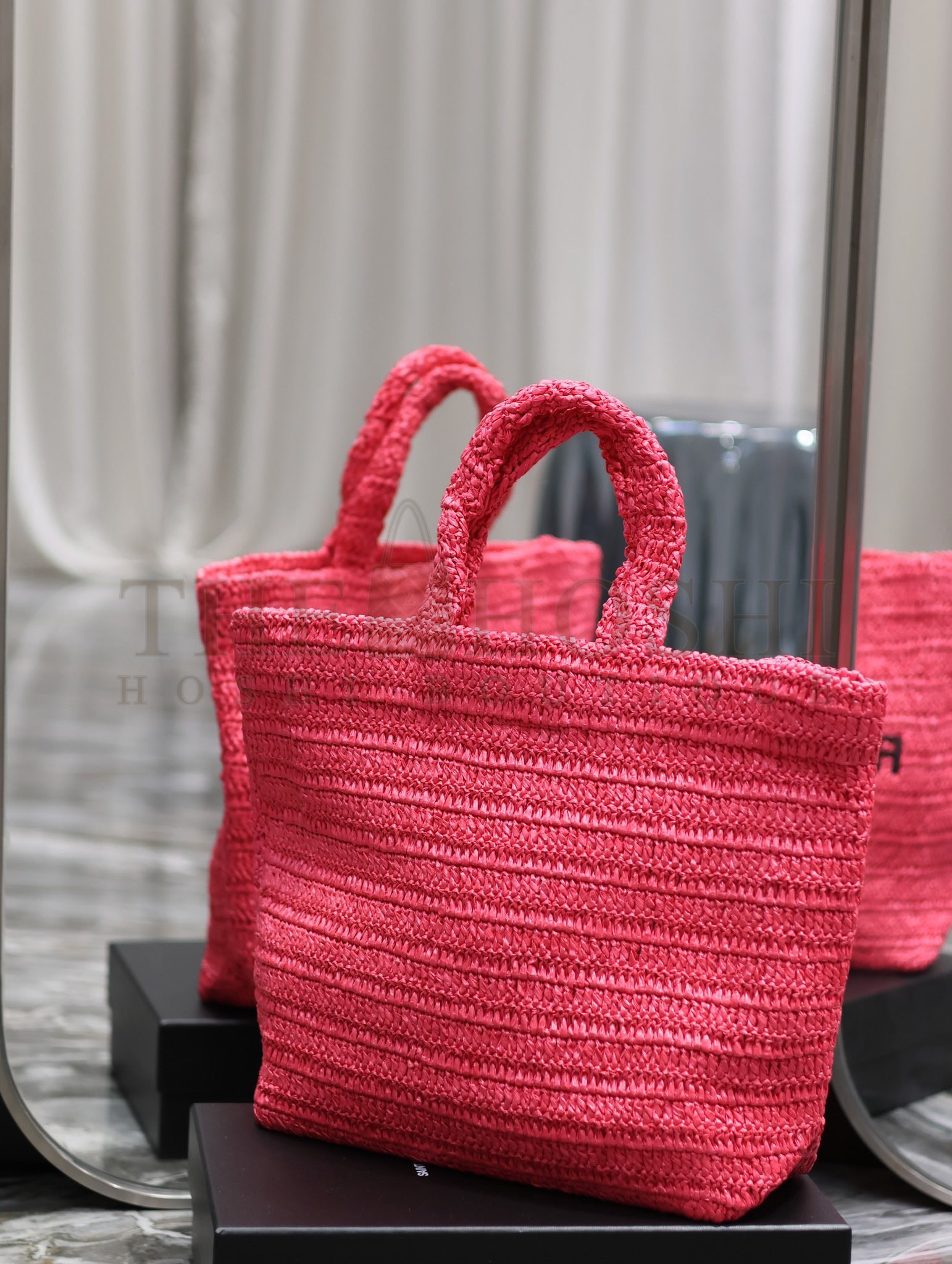 Sa1nt Lau*nt Rive Gauche Tote Bag in Neon Pink Raffia Crochet Master Quality